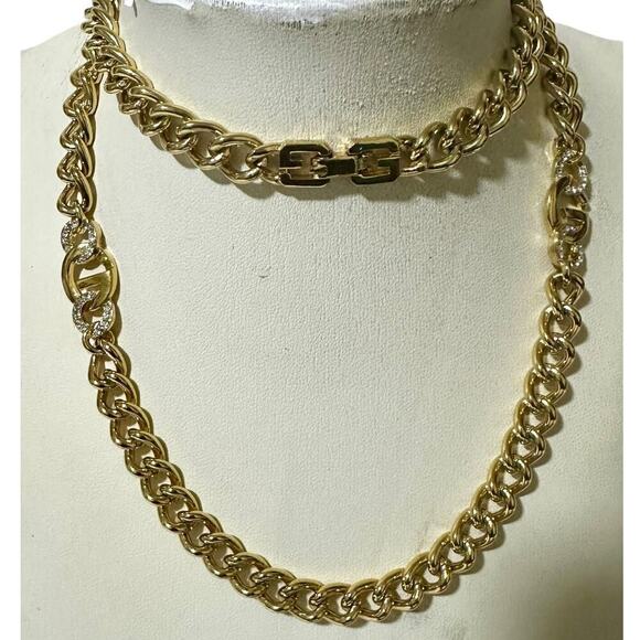 Vintage Givenchy -Gold Crystal Logo Link Chain Necklace 24” - Picture 2 of 15